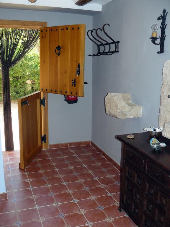 Casa Rural Torre De Campos Guest House Ainzon Екстериор снимка